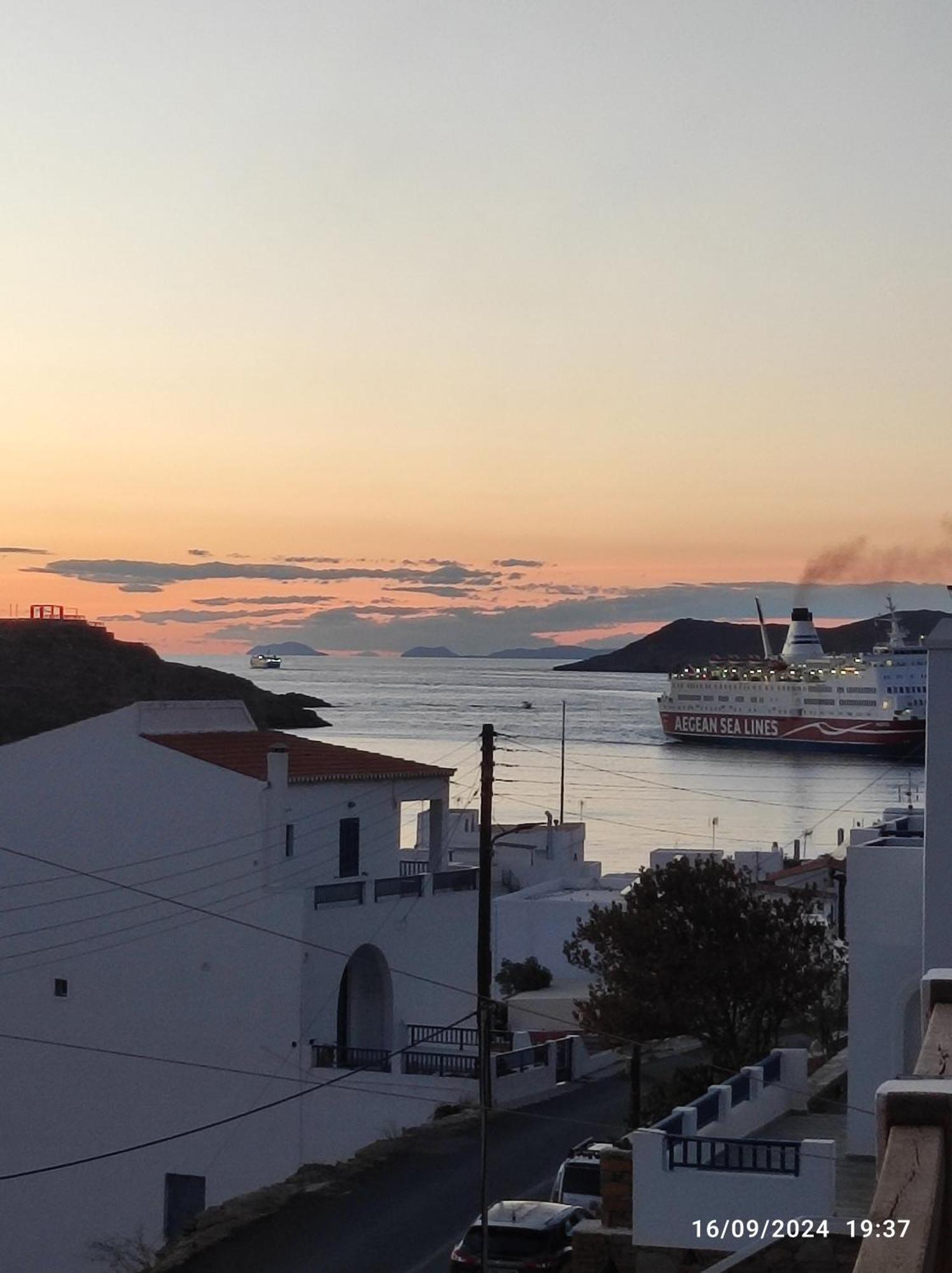 The View House Apartment Kythnos Ngoại thất bức ảnh